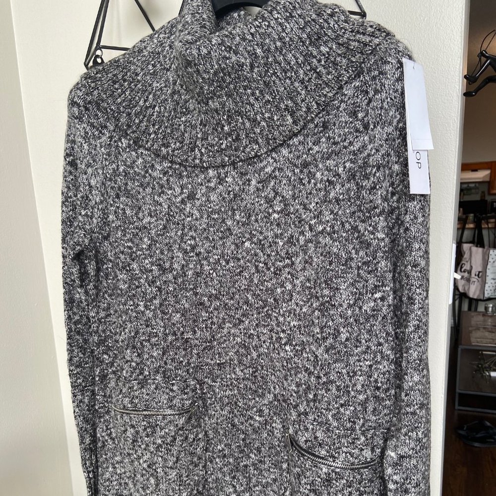 Republic Clothing Women's Fall Sweater